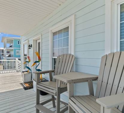 Seating On Front Deck