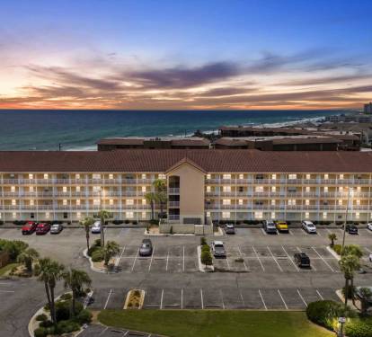 Golden Hour at Ciboney - Watch the sun dip below
the horizon just steps from your home base in
Miramar Beach.