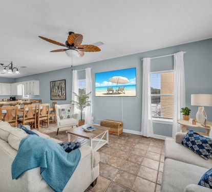 East living room, queen sleeper sofa, 4k tv
