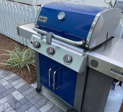 Beautiful, high end WEBER GAS BBQ GRILL in private courtyard.