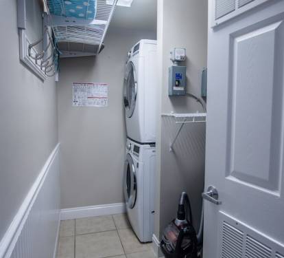 Full Size Front Load Washer & Dryer