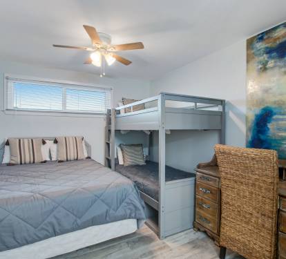 Bedroom with twin bunks