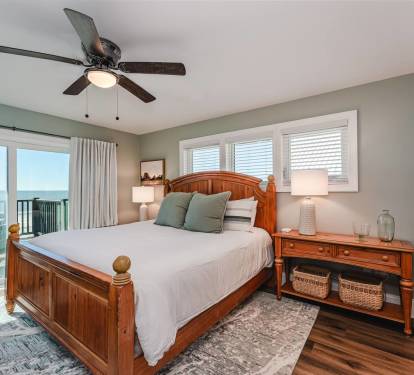 SunScape's First Gulf-Front King Bedroom with En Suite Bath