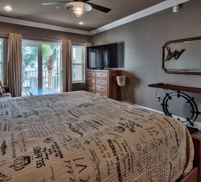 Master king bedroom
