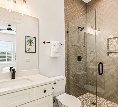 Private Bath – King Suite #2
