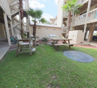 Grilling/Picnic Area
