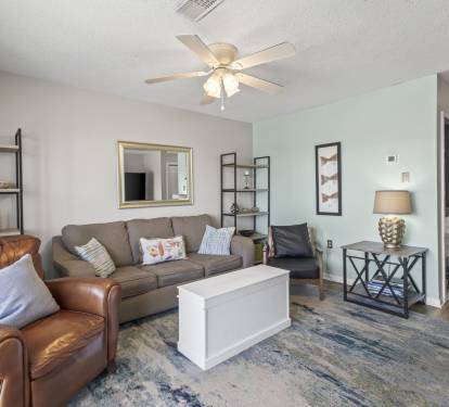 Upstairs Living Area