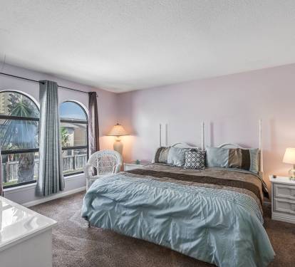Master Bedroom (King)