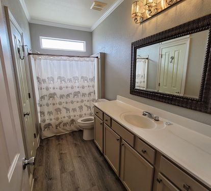 2nd floor bathroom
