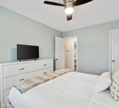Second bedroom with smart TV