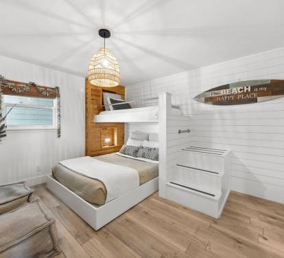 Gorgeous custom bunk room with COMFORTABLE mattresses and twin over queen