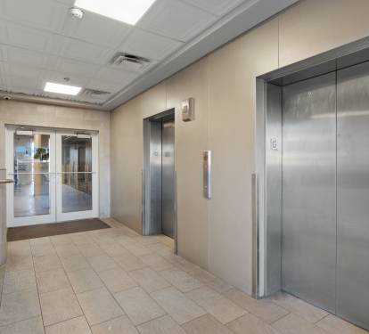 The Pearl of Navarre Elevators