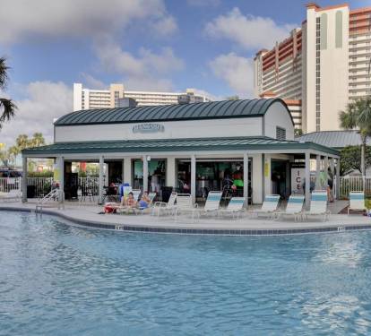 Poolside Bar and Grill