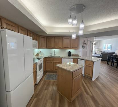 Gorgeous kitchen has everything you need. 