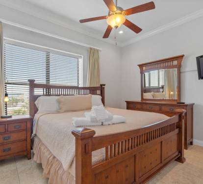3rd Floor Guest Bedroom (King)