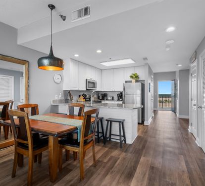 Dining/Kitchen