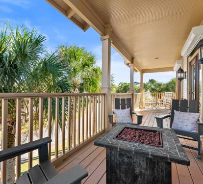 Spacious Covered Porch Perfect for Entertaining