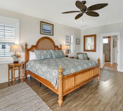 Master bedroom with King bed