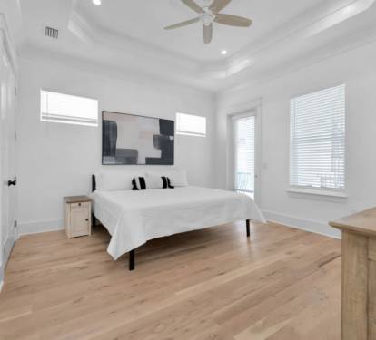 King size bedroom with Smart TV