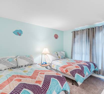 Guest Bedroom (2 Queens)