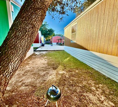 Cottage 7 Courtyard View