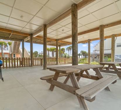 Hangout Space Under Home