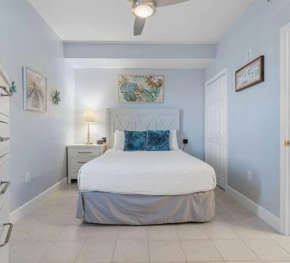 Queen Bedroom