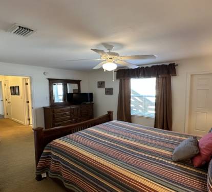 Guest Bedroom 2 (Queen)