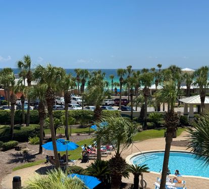 Balcony view of the pool and Gulf