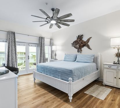 Master King Bedroom with Walk-Out Patio