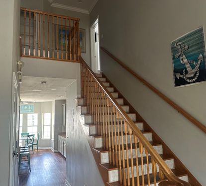 Main Hallway/Stairs
