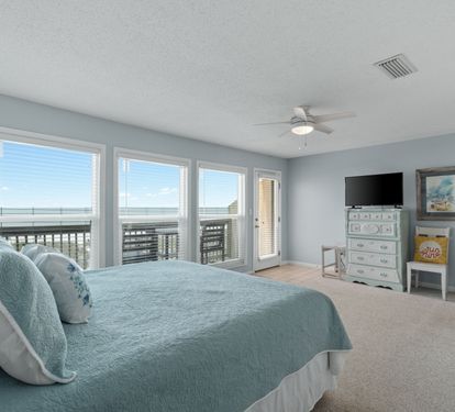 Master Bedroom (King)