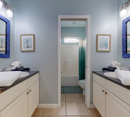 Spacious second bathroom
