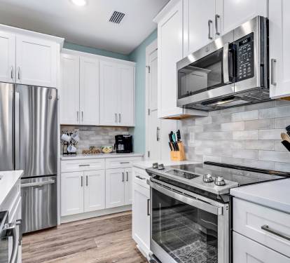 Fully Stocked Kitchen