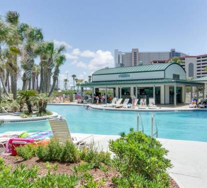 Poolside Bar and Grill