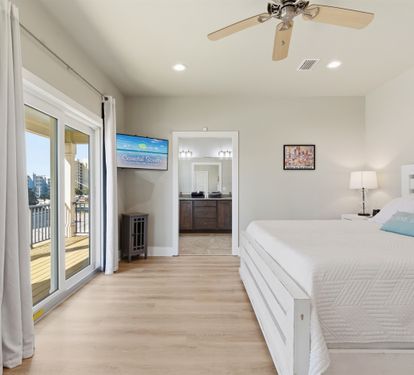 Master Bedroom (King)