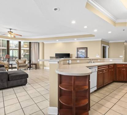 Kitchen & Living Area
