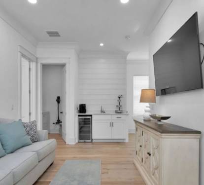 An extra TV area with pull out sofa sleeper