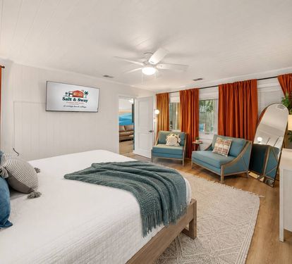 Primary Bedroom, 1 King bed