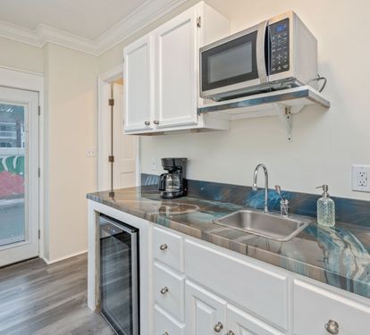 1st floor kitchenette