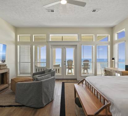Third floor primary bedroom King bed and Ocean View
