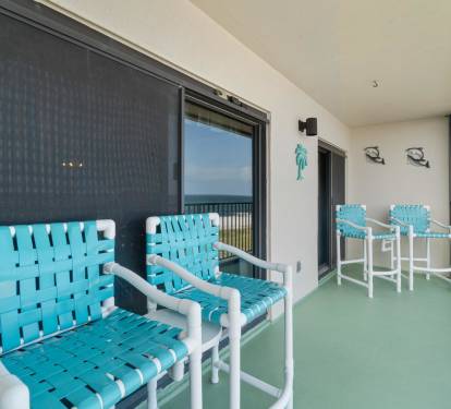 Balcony Seating