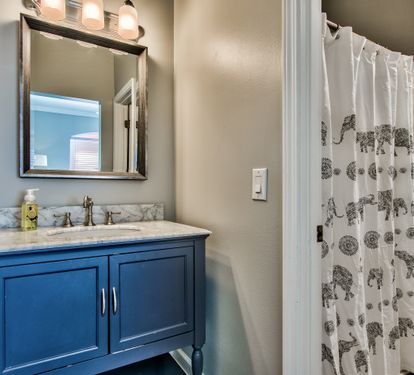 Guest king vanity, Jack and Jill bathroom