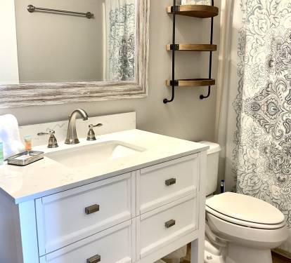 Master Bath - ensuite to the Master Bedroom
