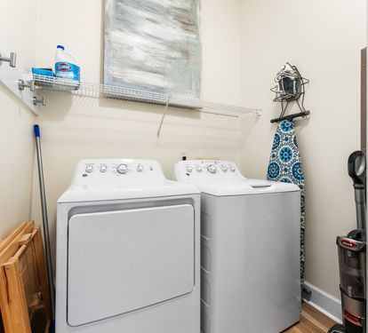 Full Size Washer/Dryer