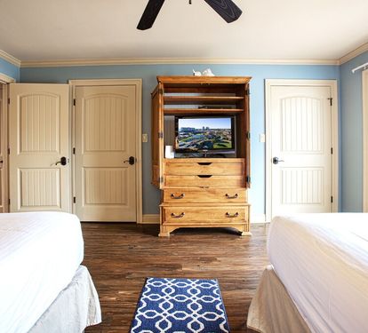 Guest bedroom