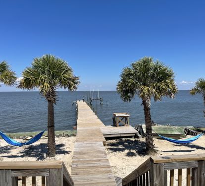 come enjoy sitting by the bay