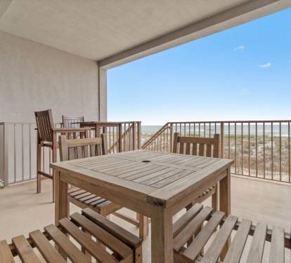 Deck Off Living