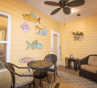 Private Screened In Porch