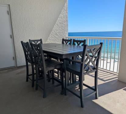 Patio Table with a view!!